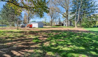 42 Crest Dr, Basking Ridge, NJ 07920