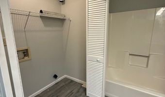 1010 DEKALB St, Auburn, GA 36830