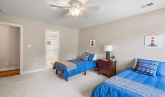 7713 Summercrest Dr, Apex, NC 27539