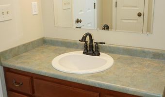 867 Westgate Dr, Alcoa, TN 37701