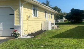 15 BARBUDA St, Toms River, NJ 08757