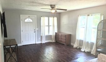 129 W Cline St, Aurora, MO 65605