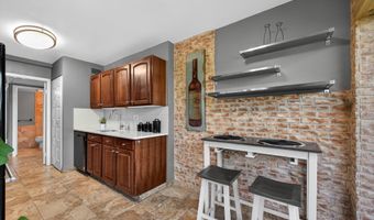 5300 COLUMBIA Pike 701, Arlington, VA 22204