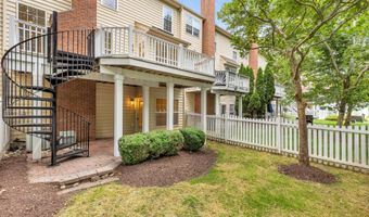43621 DUNHILL CUP Sq, Ashburn, VA 20147