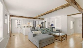 5 Division St, Newport, RI 02840