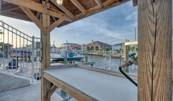 102 Angelfish Ct, Aransas Pass, TX 78336