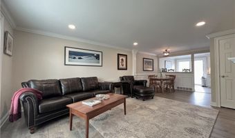 5 The Courtyards, Amherst, NY 14221