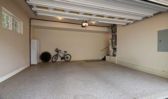 19350 SW Laurelhurst Way, Bend, OR 97702