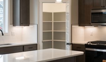 734 NW 28TH St, Battle Ground, WA 98604