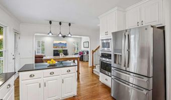706 Braidwood Rdg NW, Acworth, GA 30101