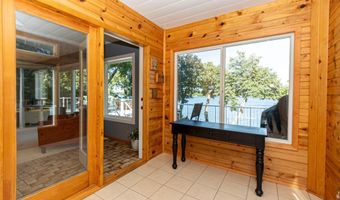 1301 Geneva Dr, Alexandria, MN 56308