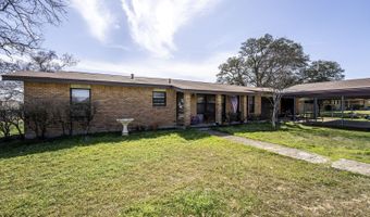 11806 Loop 107, Adkins, TX 78101