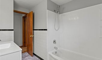 87 Imperial Dr, Amherst, NY 14226