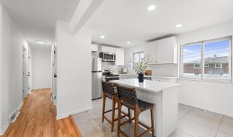 5225 Erindale Dr, Delhi, OH 45238
