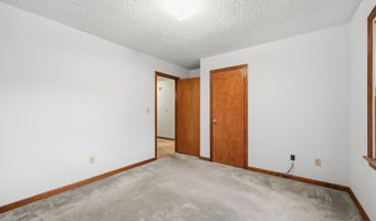 7 Dogwood Dr, Ansonia, CT 06401