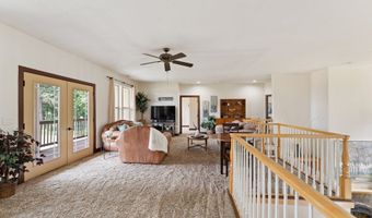 10168 STAYTON Rd, Aumsville, OR 97325