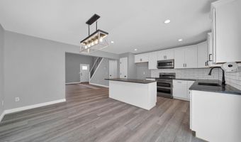 1825 State St, Algonac, MI 48001