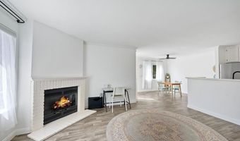 7701 Caminito Leon 201, Carlsbad, CA 92009