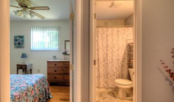 2 CLARK Dr, Barrington, NJ 08007