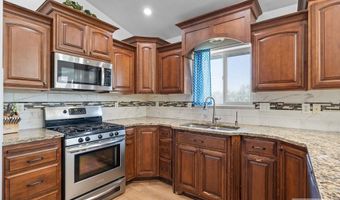 5477 Barton Cir, Ammon, ID 83406