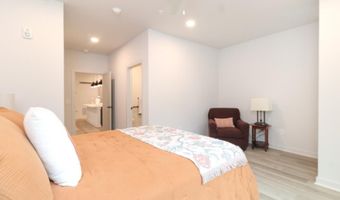 240 Martha Dr, Athens, GA 30606