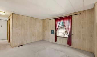 2135 Winchester Dr, Bosque Farms, NM 87068