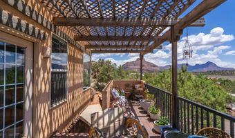 944 W Foothill Dr, Apple Valley, UT 84737