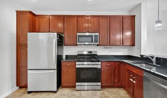 42563 HIGHGATE Ter, Brambleton, VA 20148