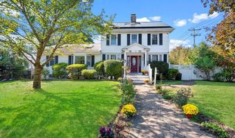 118 Grant Ave, Albertson, NY 11507