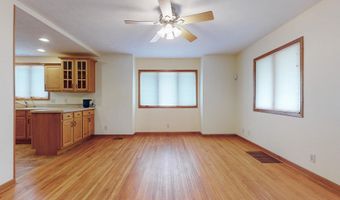 12645 E Apple Rd, Adams, NE 68301