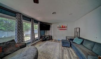 505 S Oak St, Anamosa, IA 52205