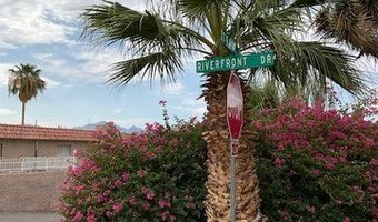 1372 Rubel Ln, Bullhead City, AZ 86442
