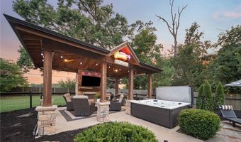 12175 Lost Oak Dr, Bentonville, AR 72712