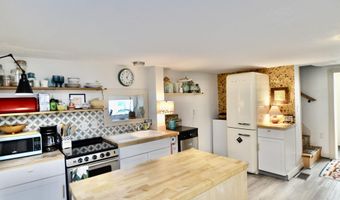 105 Lafountain St, Burlington, VT 05401