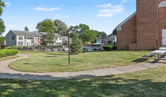 3422 Burbank Dr, Ann Arbor, MI 48105