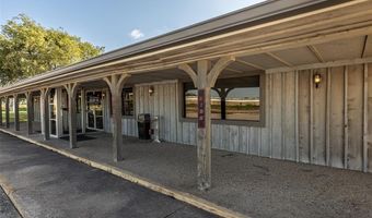 212 S Hickory St, Abbott, TX 76621