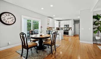 21 Huntington Ridge Rd, Bedford, NH 03110