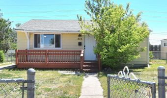 233 HYNDS Ave, Cheyenne, WY 82007
