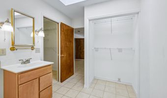 1875 LIVE OAK Ln, Atlantic Beach, FL 32233