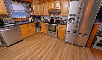 7 Westwood Pkwy, Barre, VT 05641