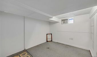 28 Sylvan Ave, Bergenfield, NJ 07621