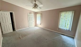 200 Cannon St 126, Cranston, RI 02920
