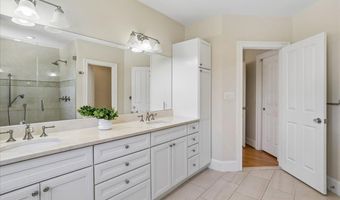 7800 RADNOR Rd, Bethesda, MD 20817