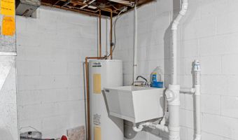 822 W FRANCES St, Appleton, WI 54914