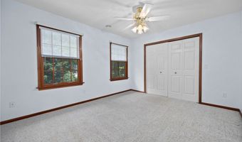 939 Barberry Cir, Amherst, OH 44001