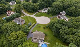 106 Stonecroft Ln, Coventry, CT 06238