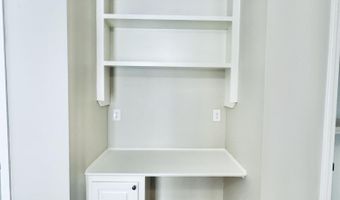 124 Westlake Dr, Brandon, MS 39047