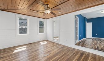 6 Mill St, North Smithfield, RI 02896