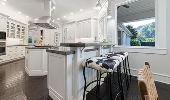 87 Ball Park St, Allen, KY 41601