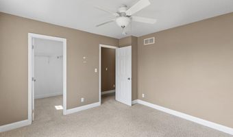 839 Poe Ave, Ames, IA 50014